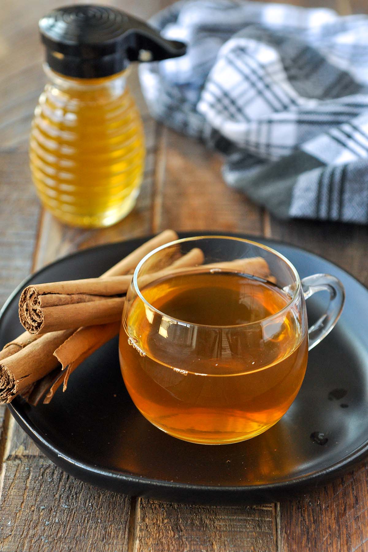 Organic Ceylone Cinnamon Tea with Sage, from Greece (10 sachets per box) - by Geusi Vounou